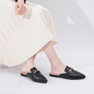 Pointed Toe Mules Flat Loafers Black Gold Buckle Womens US Shoe Size 10 NWOB